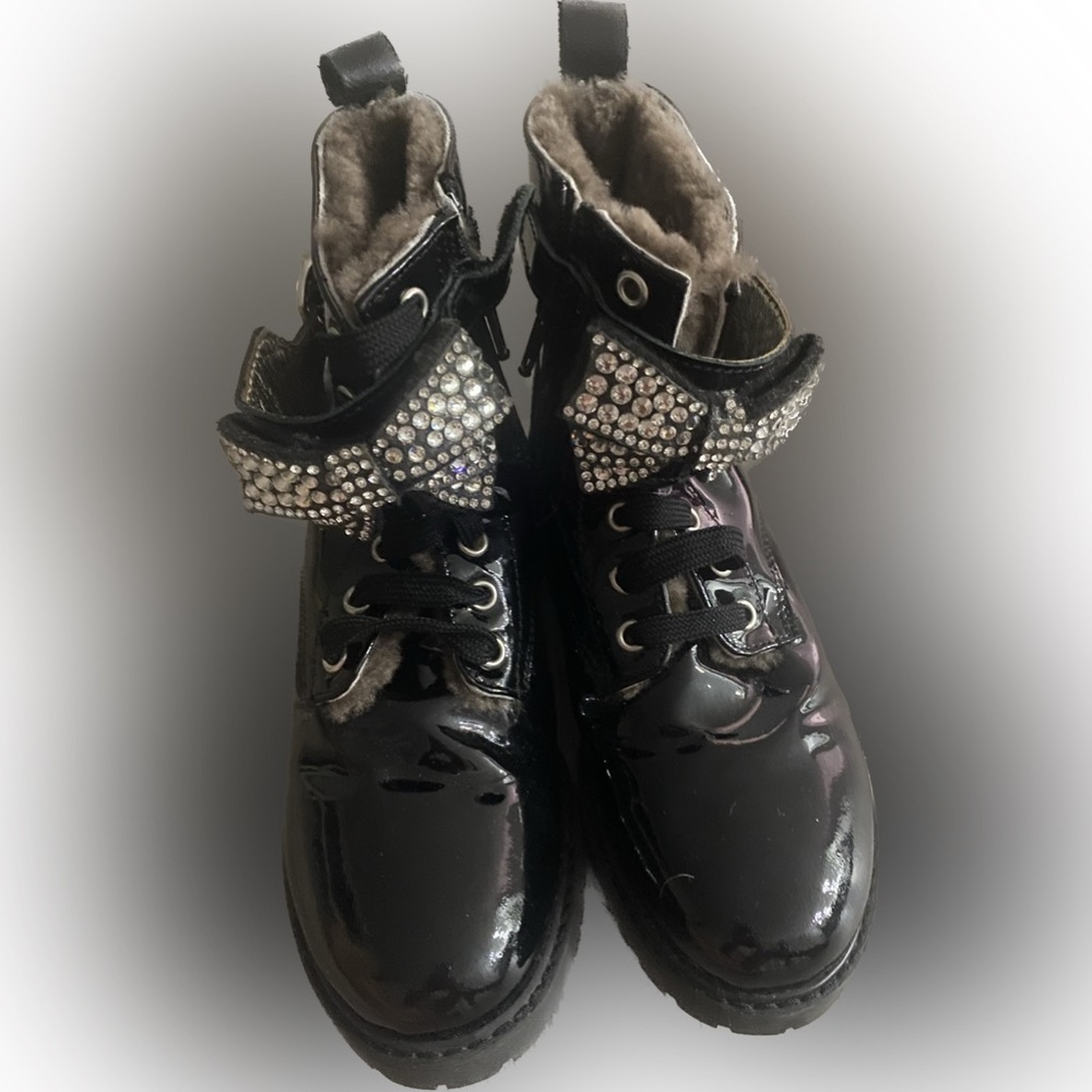 Vero Montone fur boots
